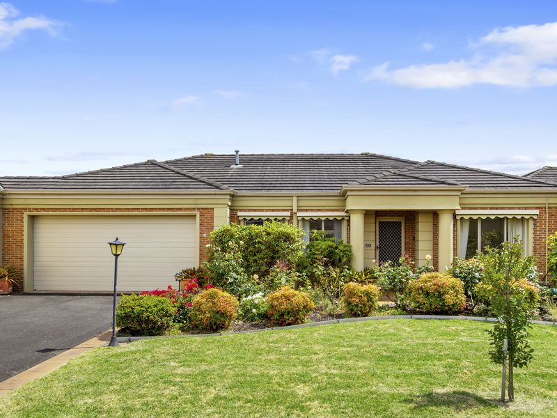 Modernised Villa with Garden Outlook