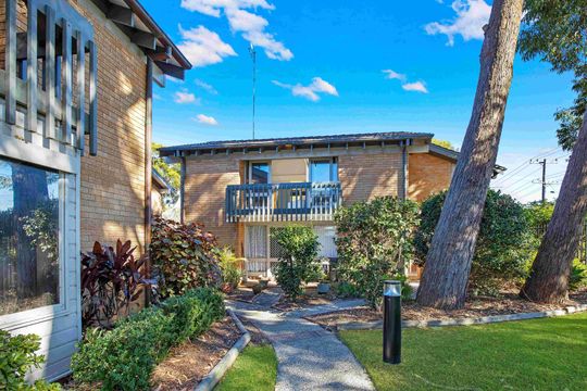 Karagi Court Retirement Community