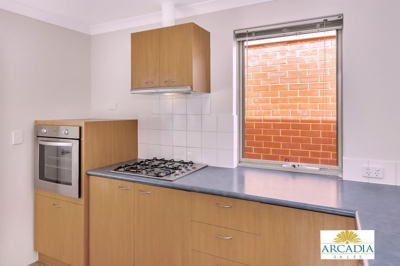 ARCADIA WATERS MADDINGTON - Located in the Middle of the Village