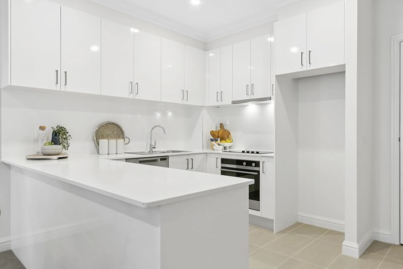 Large 2-bedroom, 2-bathroom ground-floor apartment