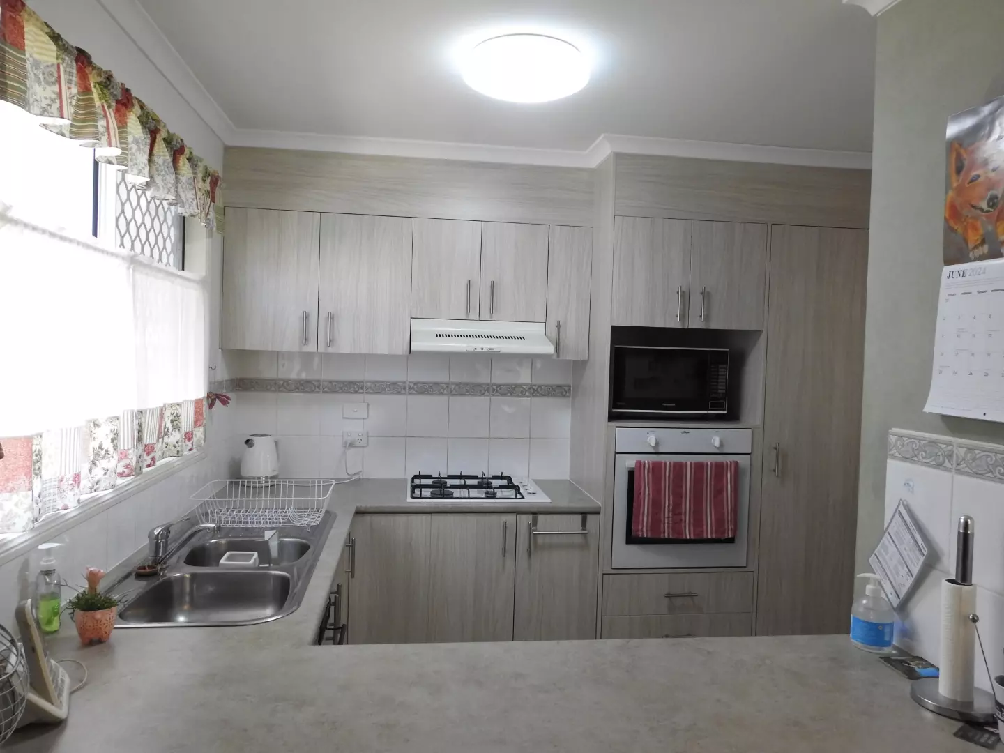 Spacious 3 Bedroom and Pets are welcome.