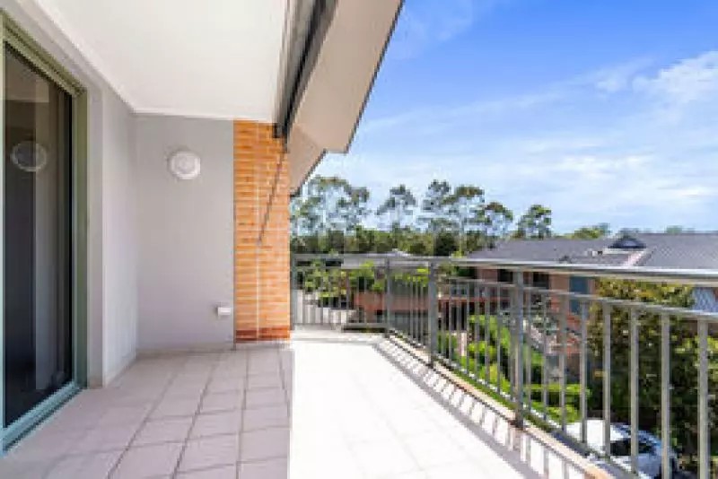 Stylish 2-Bedroom Retirement Unit - Comfort & Community Living