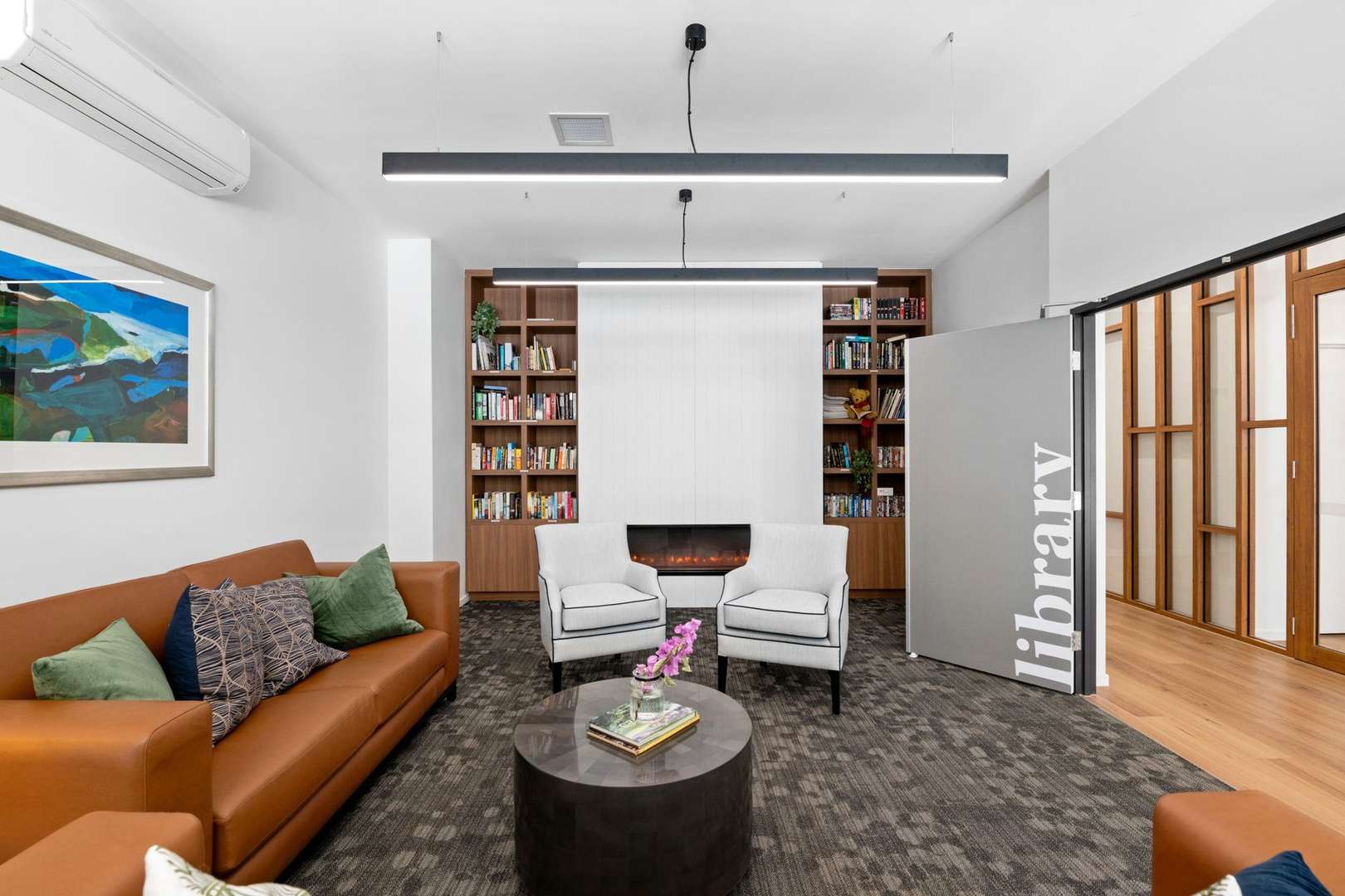 Architecturally Designed Retirement Apartment with Sweeping City Views