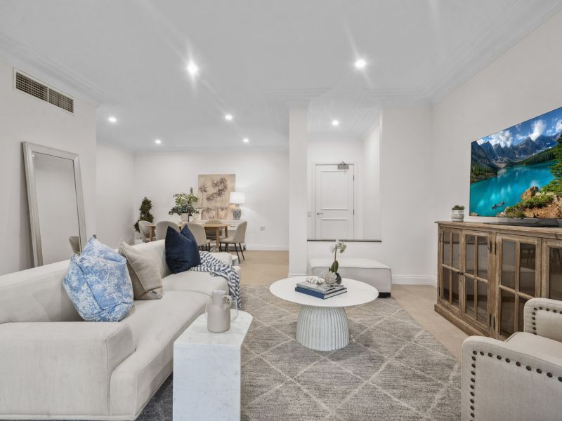 Light-filled two-bedroom residence