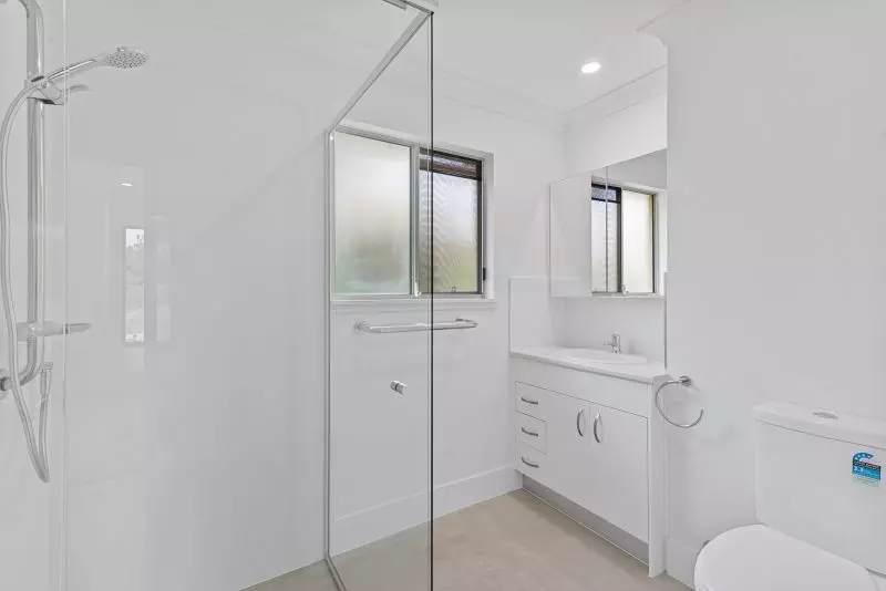 Elevated 2-bedroom villa surrounded by trees