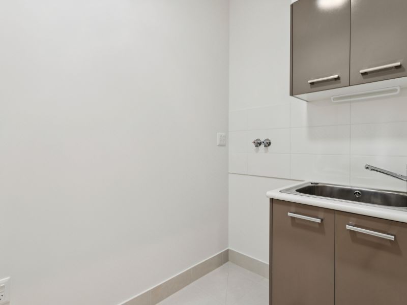 AVAILABLE NOW - Stylish, Light-Filled Villa 'The Botanical'