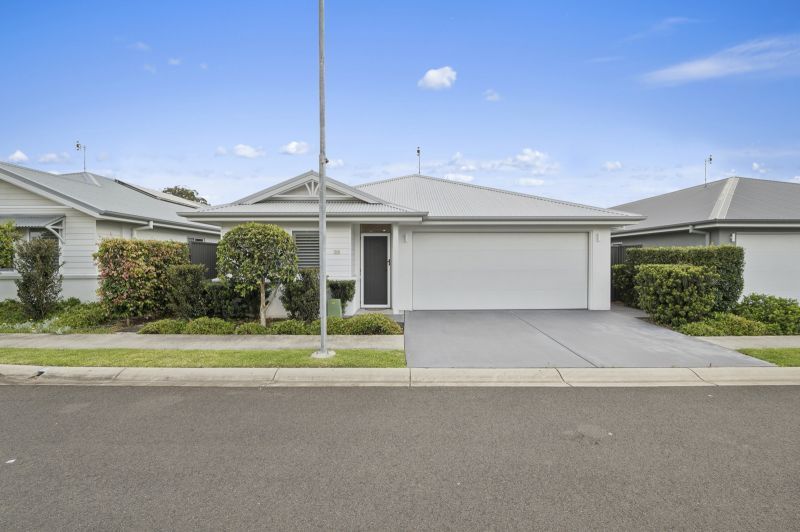 Pristine Comfort with Private Bushland Outlook