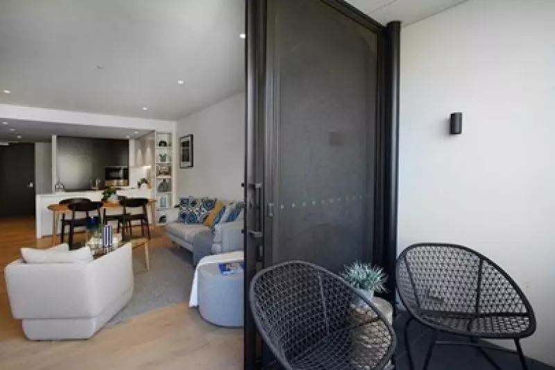 Sun drenched cosmopolitan retirement living.