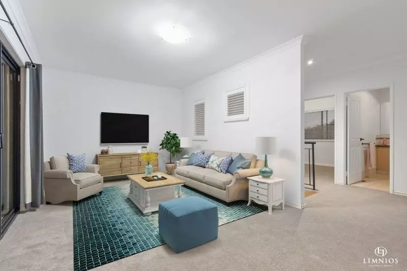 Versatile Family Living