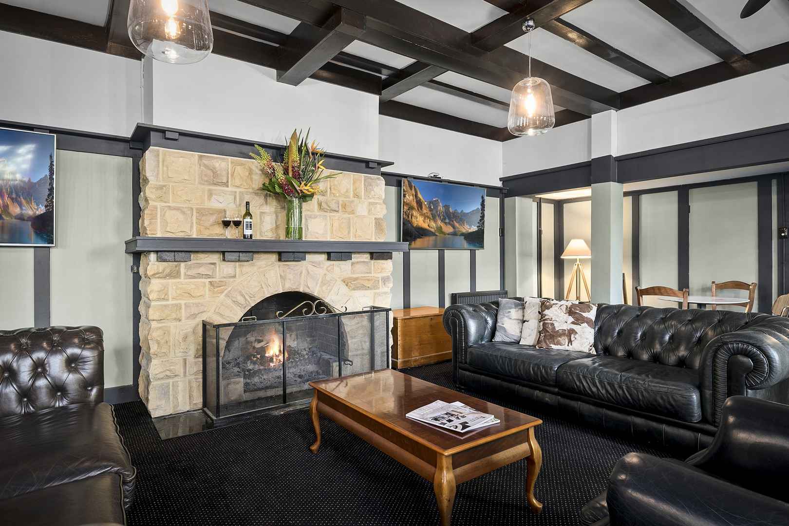 3 bedrooms, 2 bathrooms, double garage