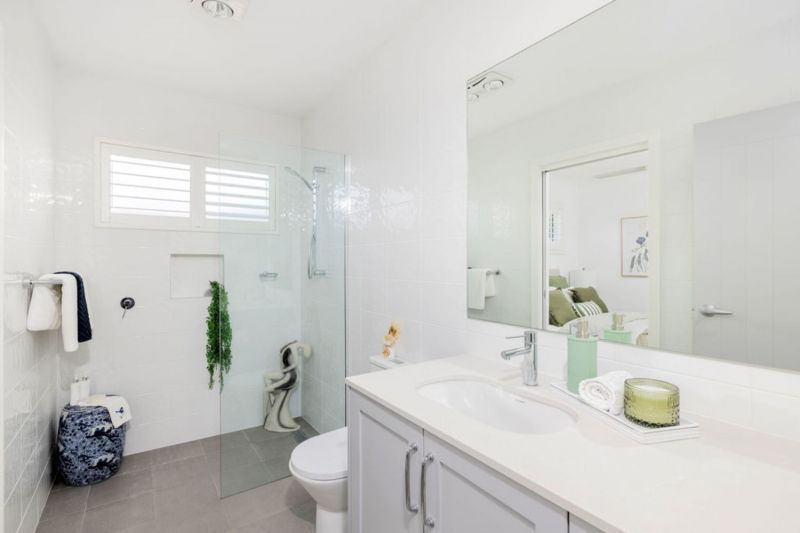 Beautifully Presented North-Facing 3 Bedroom Home