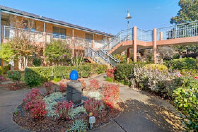 Stylish 2-Bedroom Retirement Unit - Comfort & Community Living