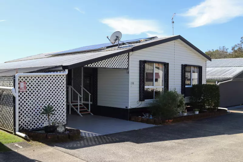 Tweed Broadwater Village, an Over 50’s Pet Friendly Lifestyle Village. 