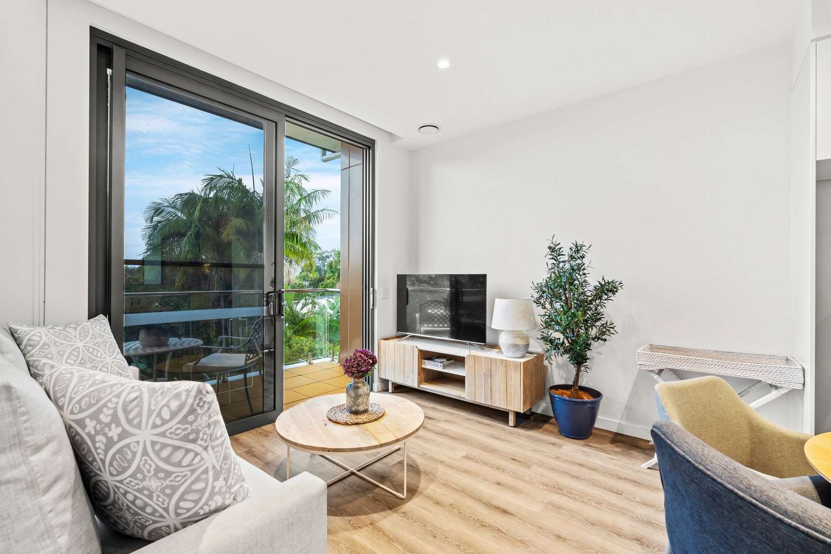 First Floor Apartment with a Leafy Outlook