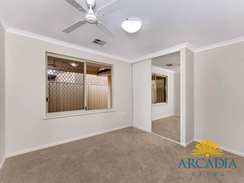 ARCADIA WATERS MANDURAH - Light & Bright, Carol 02 Design