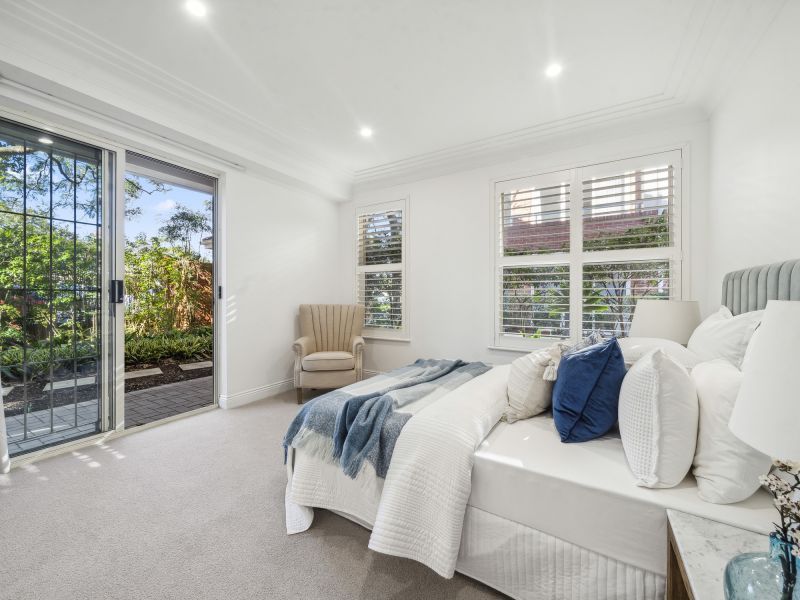 Light-filled two-bedroom residence