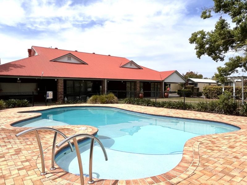 Updated 2 Bedroom Riverside Gem!