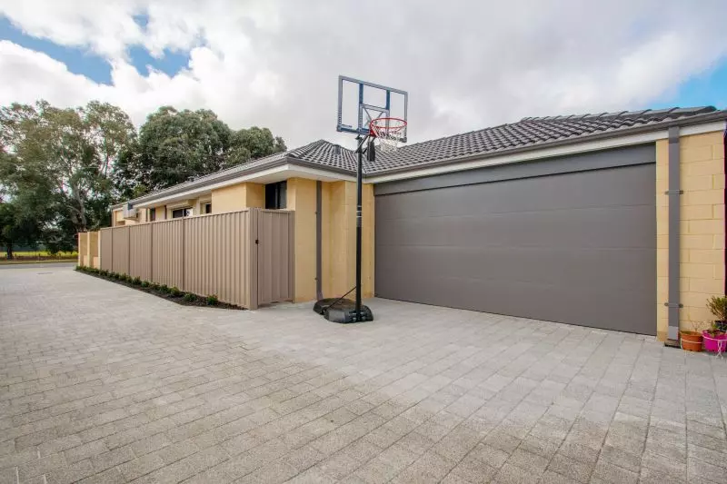 Fabulous Brand New Family Home!