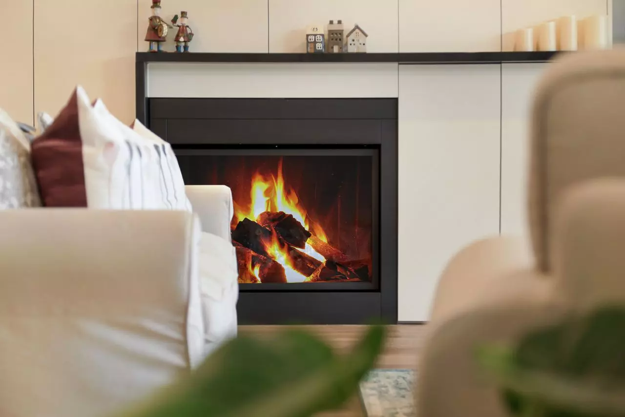 Spacious Modern Villa with Stunning Gibbergunya bushland views with numerous native birds in a luxurious over 55's Estate, Bowral NSW.  ( William St )