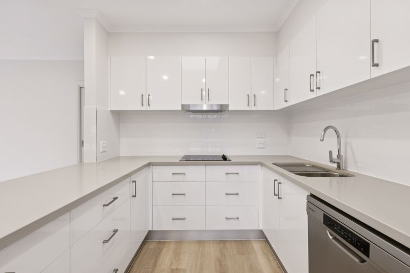 Light and bright 2-bedroom villa