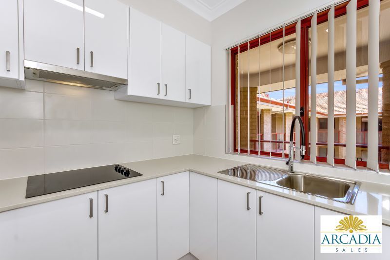 ARCADIA WATERS BICTON - This Apartment is Sure to Impress...