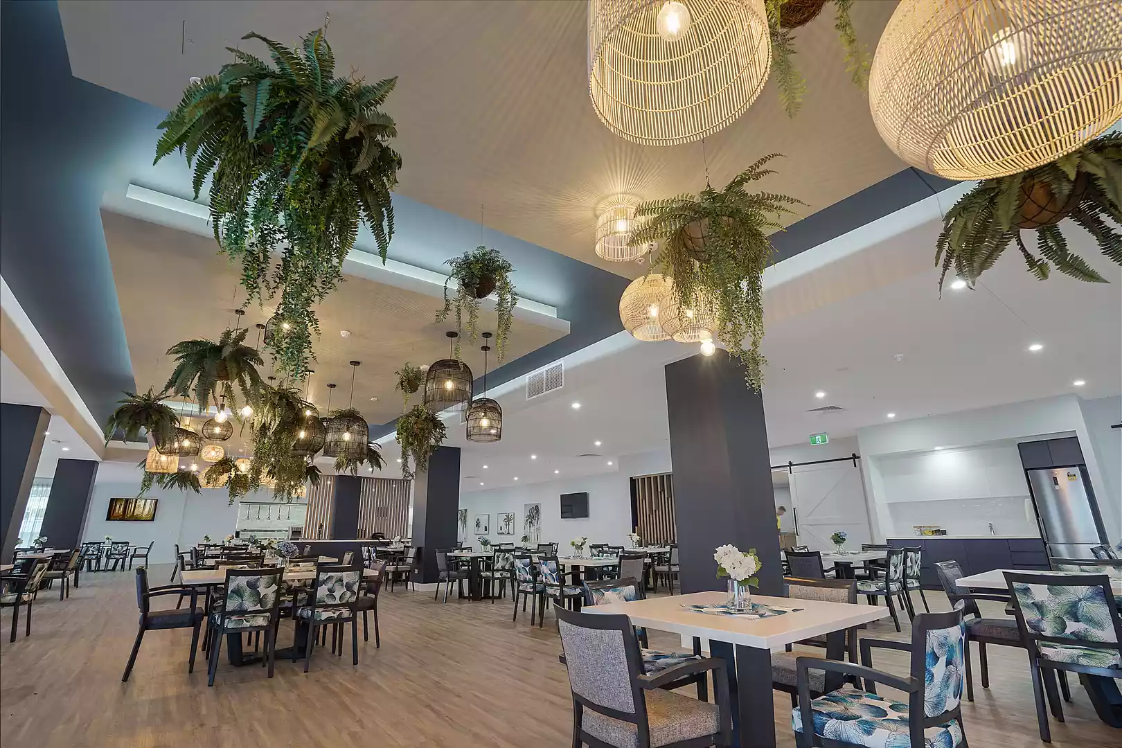 Luxurious & spacious one-bedroom apartment in the heart of Mango Hill