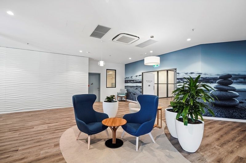 Stylish top floor apartment, with sunny aspect