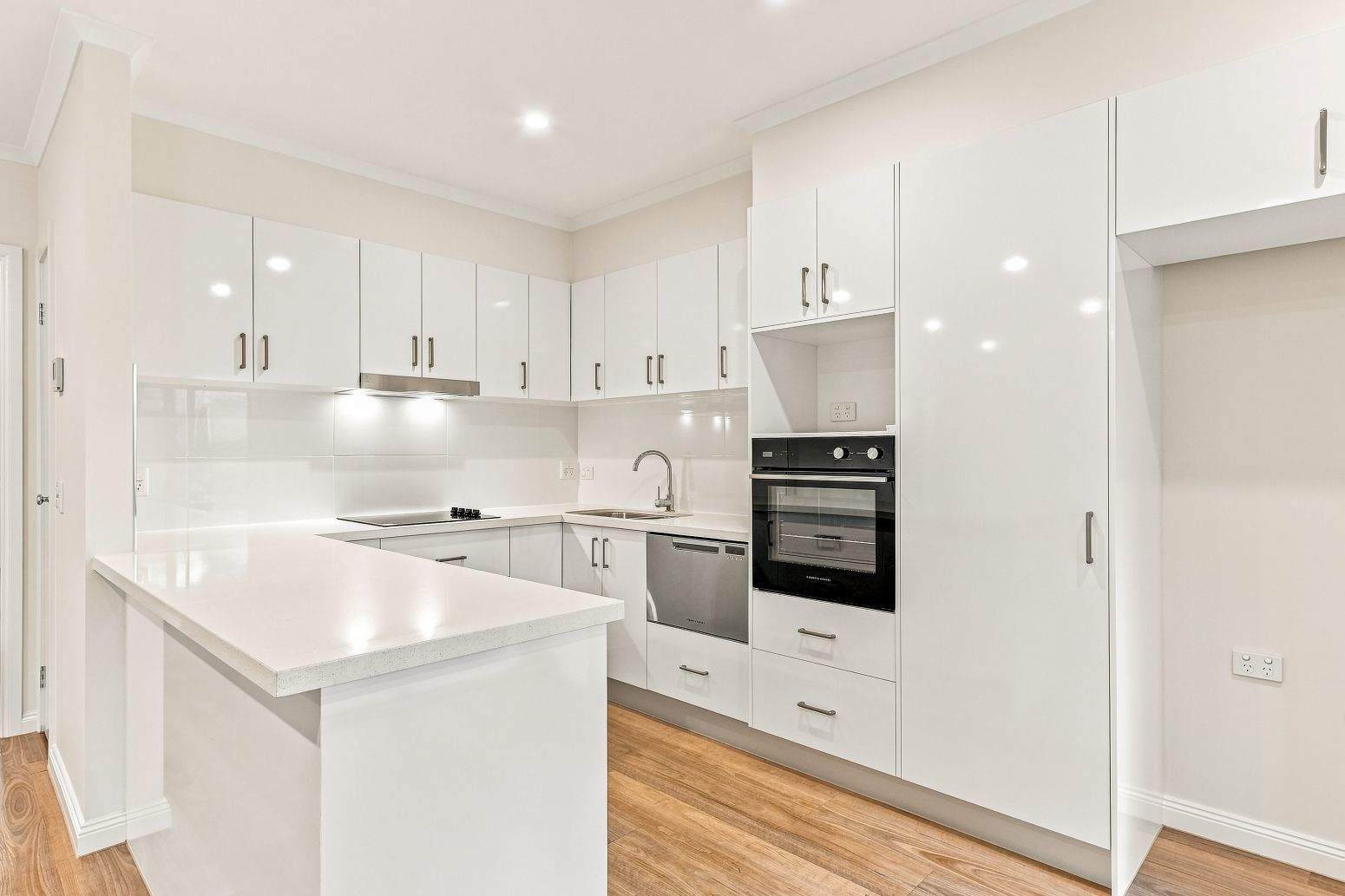 Stylish, Renovated 2-Bedroom Villa