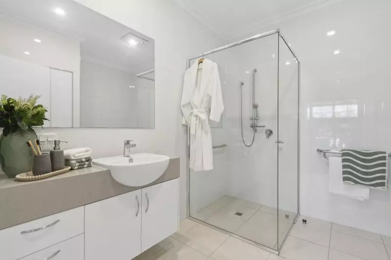 Spacious and bright two-bedroom apartment