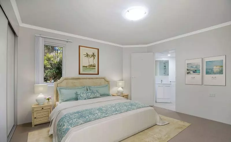 Modern spacious ground floor one bedroom unit