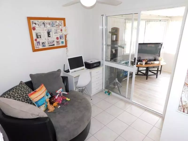 397 (Pre-loved) Bayway Village