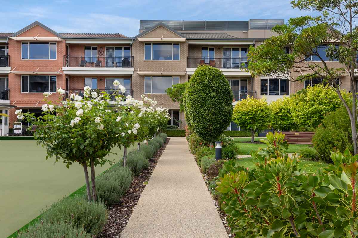 One-bedroom Serviced Apartment at Weary Dunlop Village