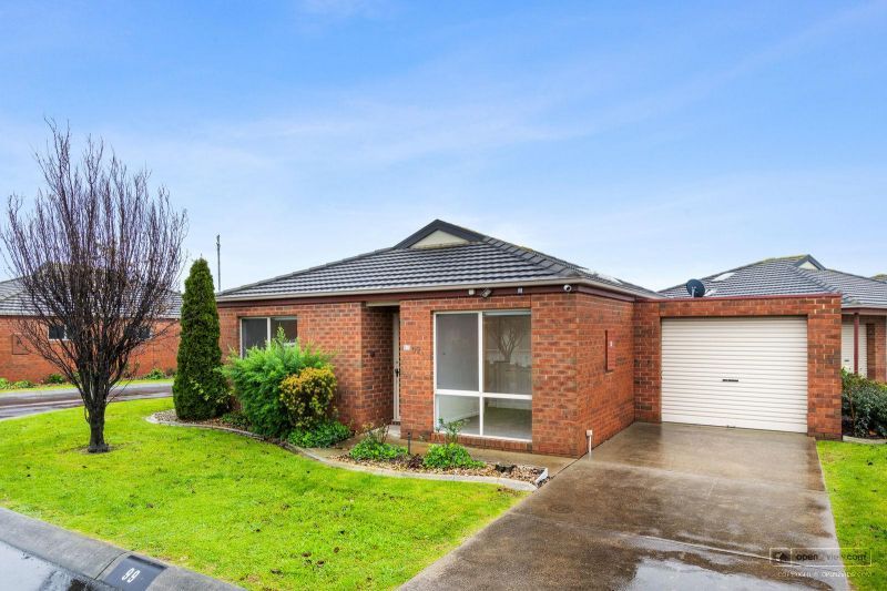 Low-Maintenance Living in Geelong Grove Retirement Community