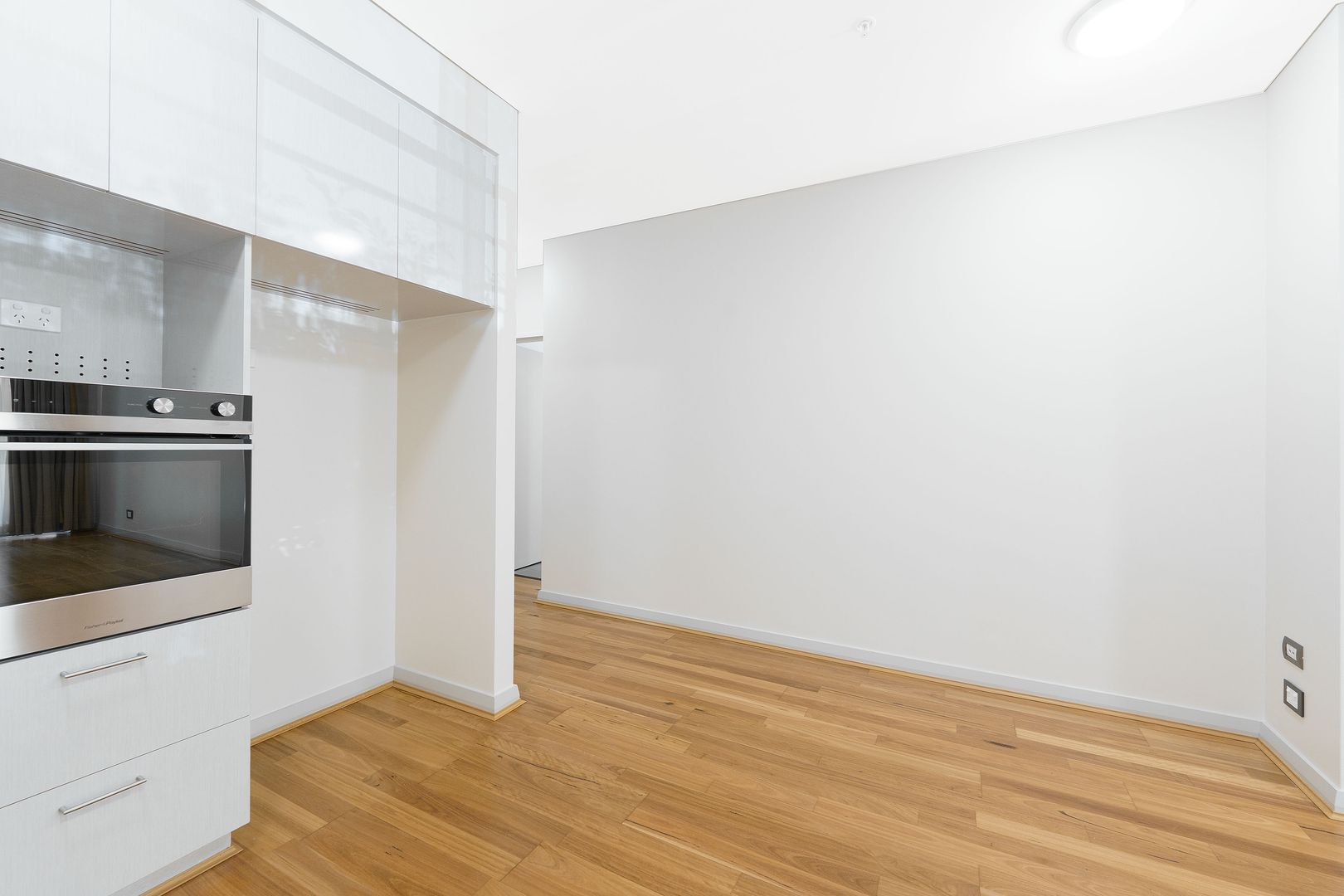 12/17 Segrave Street, Gwelup, WA 6018