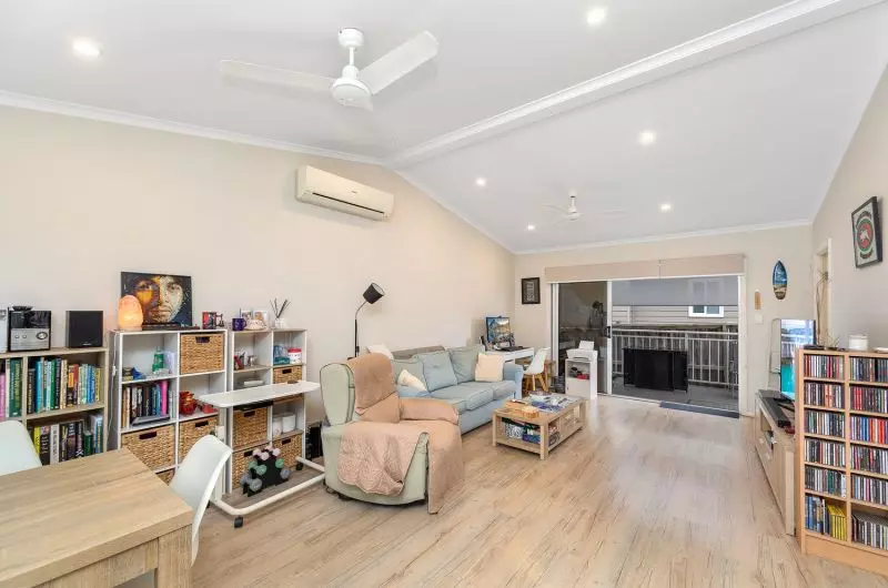 Easy, Community Living