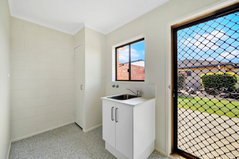 Soothing ocean sounds and coastal breeze!