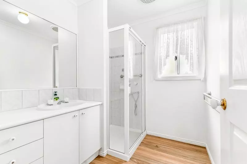 Outdoor Oasis – A Gardener's Dream Home!