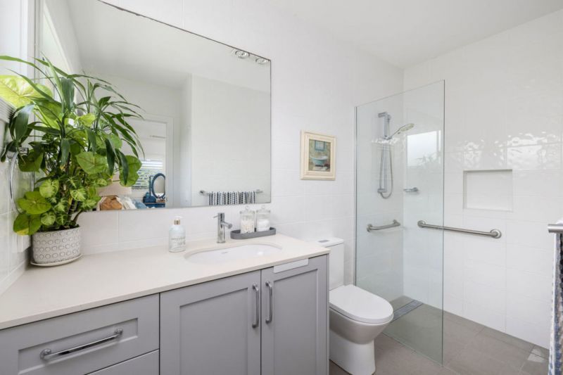 Premium Comfort and Style in a Superior Central Location