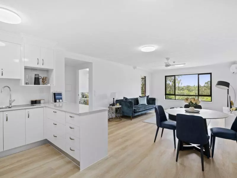 2-bedroom apartment with lush green views