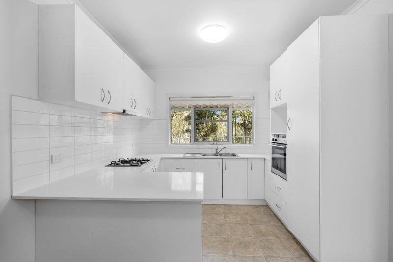 Spacious Modern Living - Peaceful Surrounds