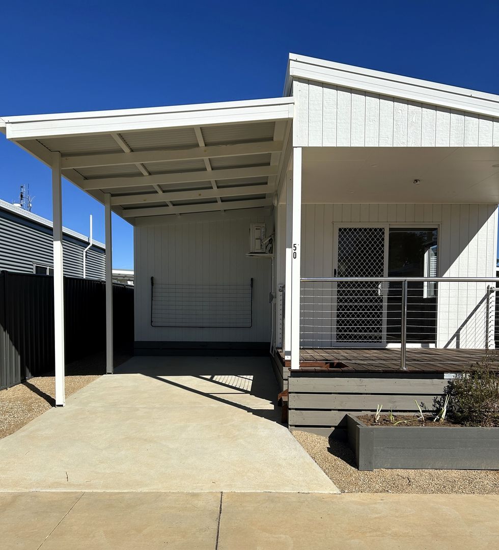 Nagambie Lifestyle Park - The Golden Whistler