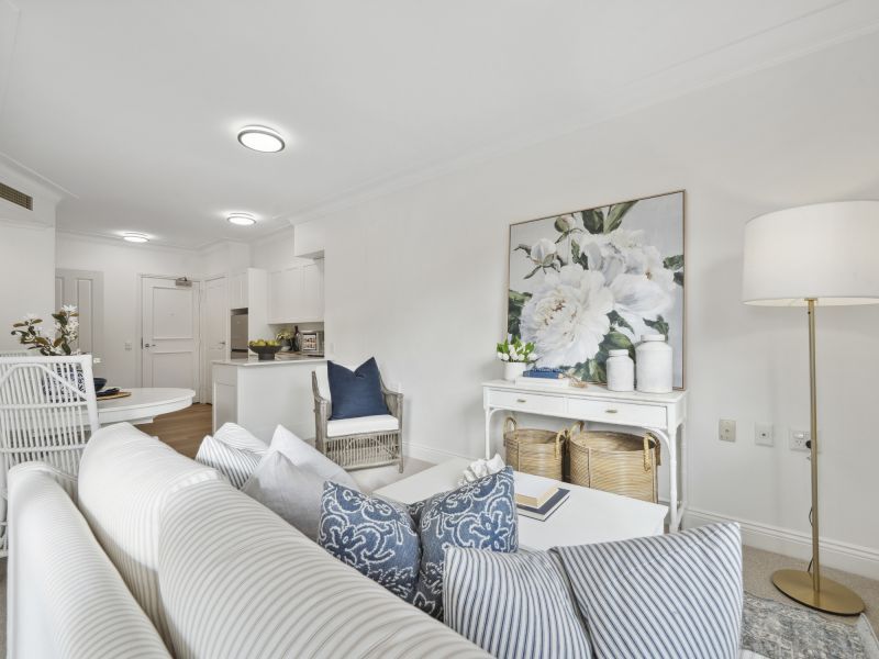 Stylishly Renovated Serviced Apartment with Relaxing Balcony Outlook