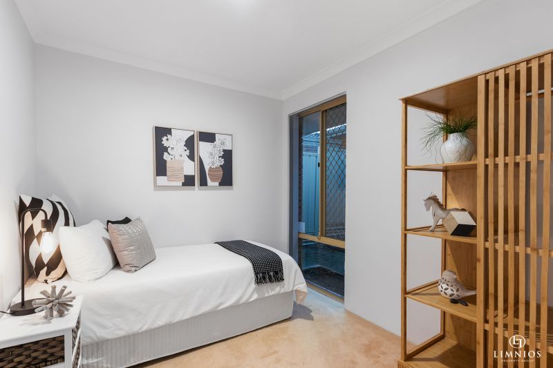 Feature Packed Villa!