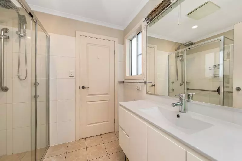 Easy, Community Living