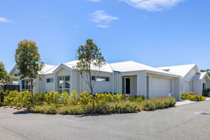 Enjoy Modern Elegance and Prime Corner Vantage