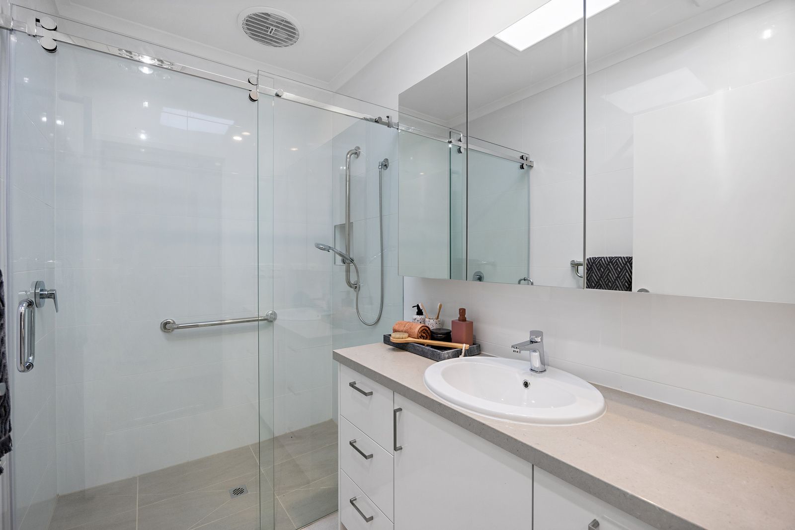 Well positioned two-bedroom villa