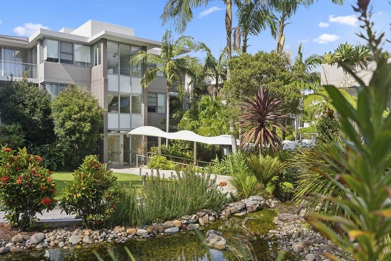 Stylish North-Facing Apartment in Premier Location