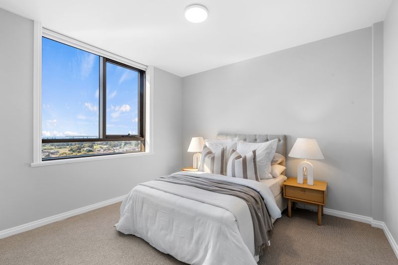 Superb Lifestyle Offering Stunning Bay Views