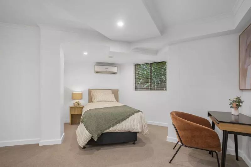 SL01 – Affordable 1-bedroom close to village amenities