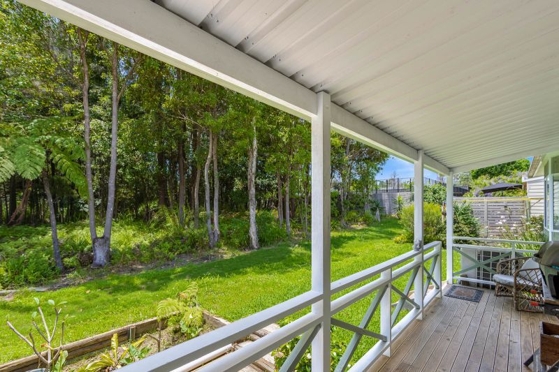 Ranch Style Home – Bushland Views!